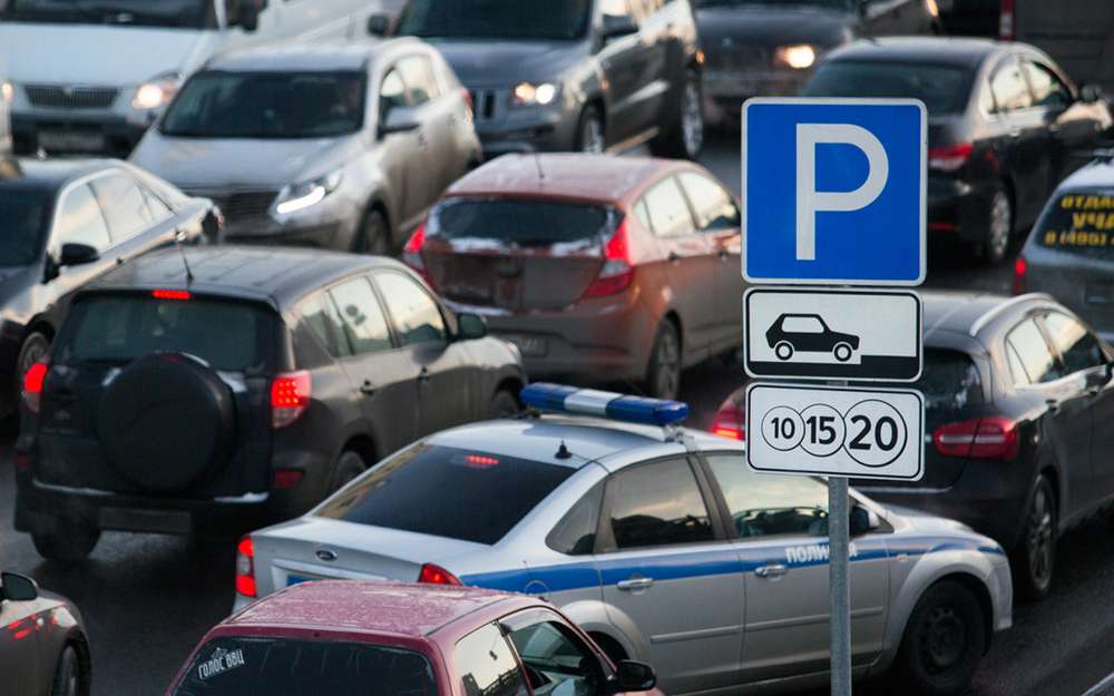 Платные парковки: теперь и за МКАДом. Местные жители протестуют