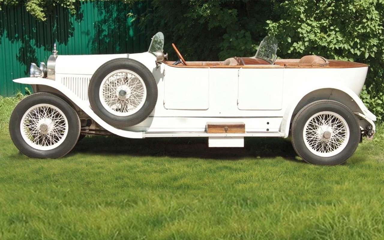 На продажу в России выставлен уникальный 100-летний автомобиль