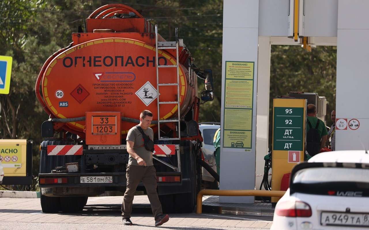 В Минэнерго РФ предлагают снять запрет и возобновить экспорт бензина