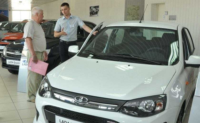 Жители Москвы и других регионов разошлись в выборе новых автомобилей