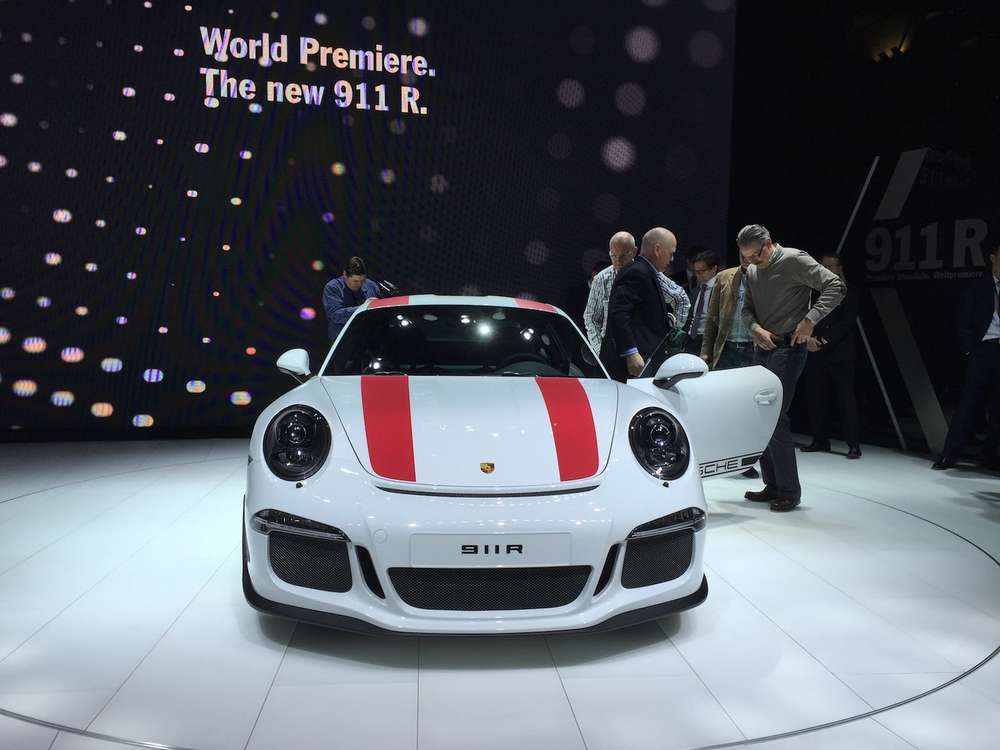 Porsche 911 R - спартанец нового мира