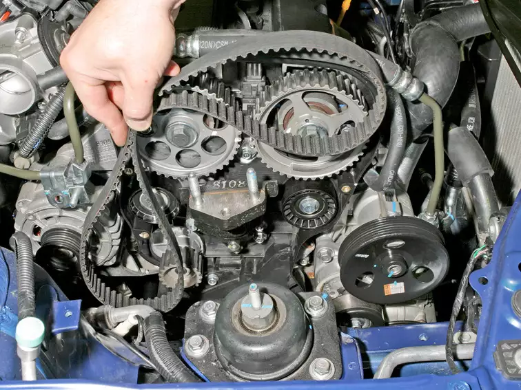 Проверка состояния и замена ремня привода ГРМ Chevrolet Lacetti