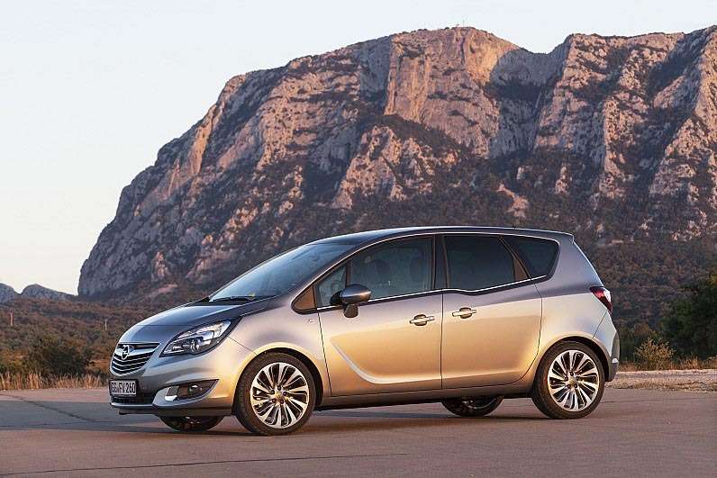 Opel отзывает более 9 тыс. автомобилей в России
