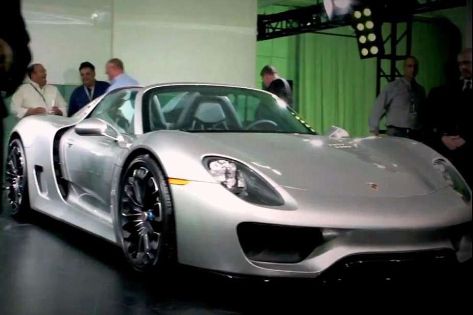 Серийные Porsche 918 Spyder станут оснащать электромеханическим усилителем рулевого управления и рекуперативными тормозами с композитными карбон-керамическими дисками