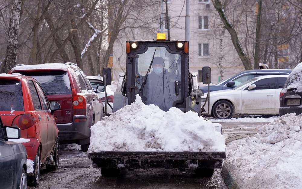 Авто мешает чистить снег - эвакуировать могут?