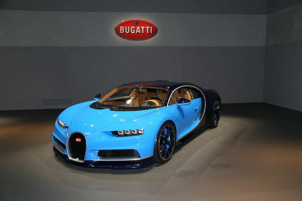 Сгусток амбиций: Bugatti Chiron провозгласил себя королем гиперкаров