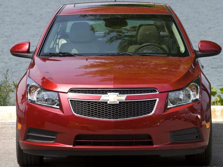 Chevrolet Cruze лишится двух дверей
