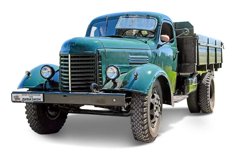 ЗИС‑150 стал первой принципиально новой машиной завода с начала 1930‑х. Он имел совершенно новую, трехместную кабину. Первые автомобили 1947 года из-за недостатка стали имели деревометаллическую кабину. С 1949‑го выпускали грузовики уже с полноценной стальной кабиной.