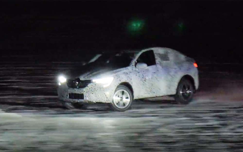 Renault показала новый кроссовер Arkana на льду