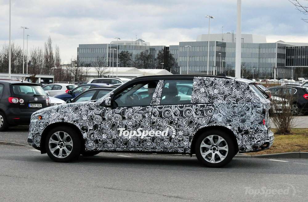В Сети появились шпионские фото нового BMW X5