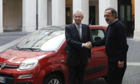 Премьер-министр Италии Марио Монти и глава Fiat-Chrysler Серджио Маркионне