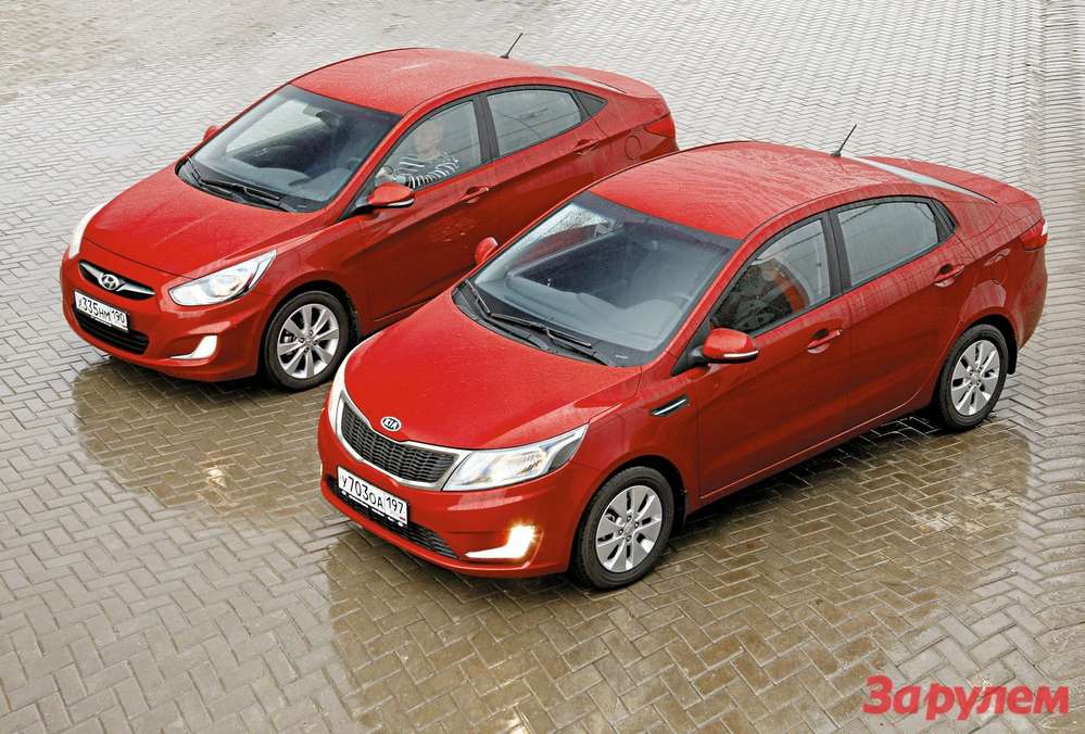Hyundai Solaris 1.4 5МТ Comfort  (610 000 руб.) и Kia Rio  1.4 5MТ Prestige  (567 900 руб.)