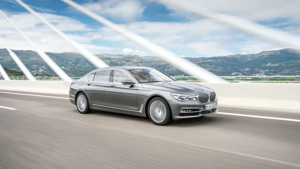 Правь, солярка: BMW представила самый-самый дизельный седан в мире