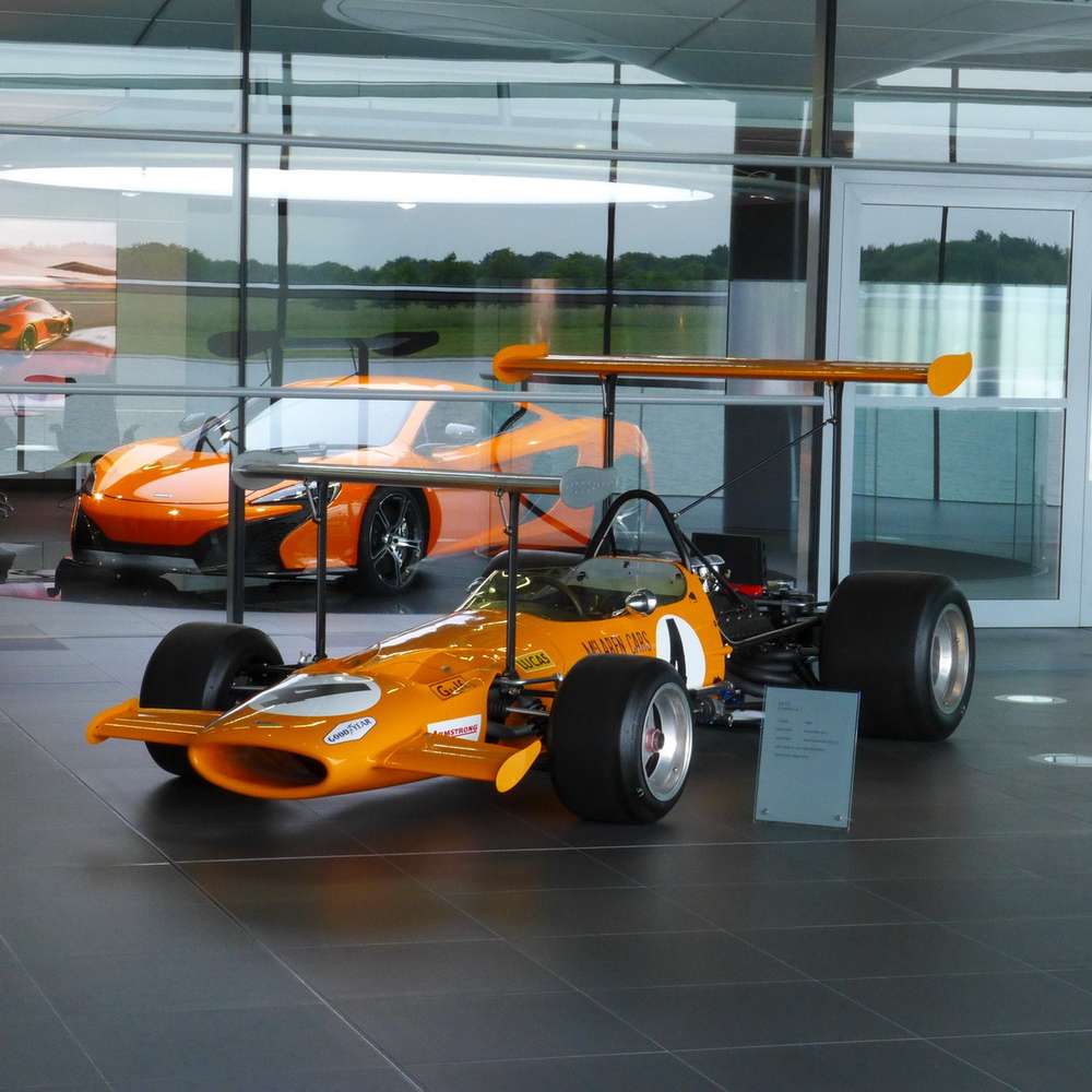 McLaren + ExxonMobil: формульные технологии - в каждый автомобиль