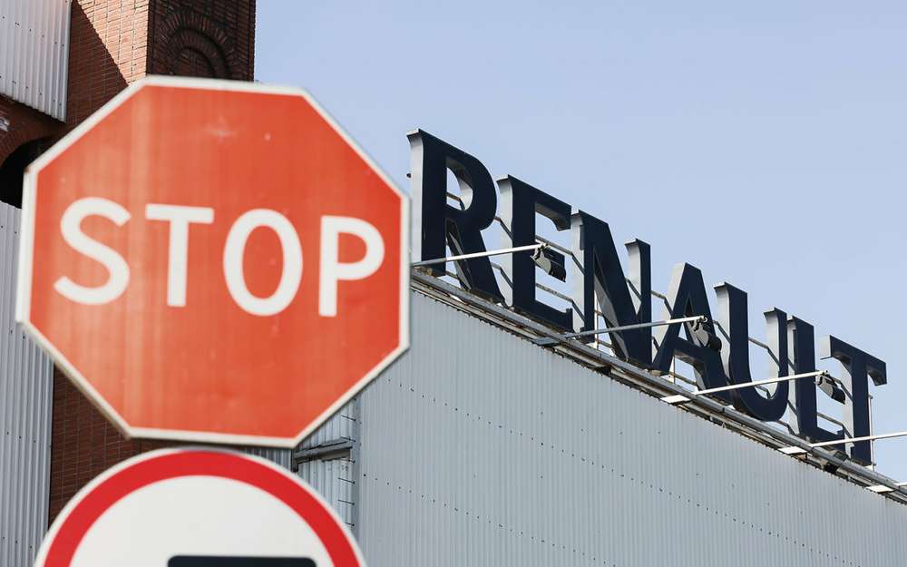 Официальный сайт Renault прекратил работу в России