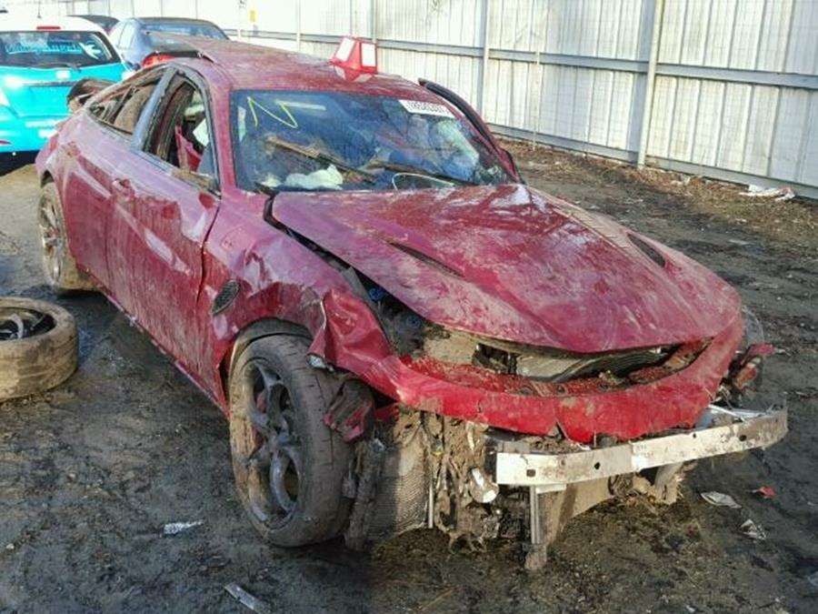 Жертва химатаки: останки Alfa Romeo Giulia ищут последнее пристанище