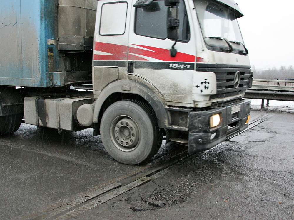 Росавтодор объяснил, почему в России плохие дороги