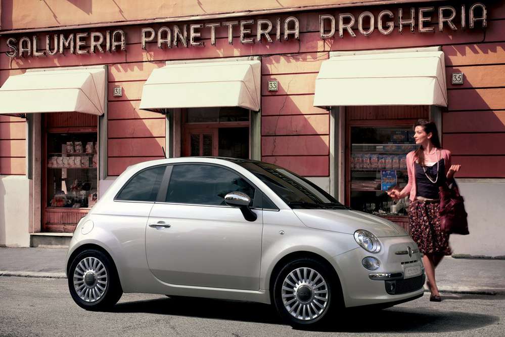 Fiat обновит стильный компакт 500
