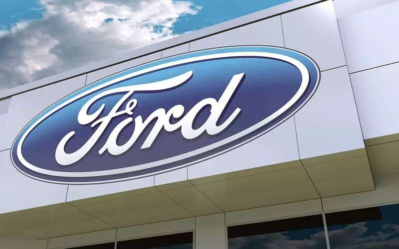 Ford отзывает машины из-за риска возгорания