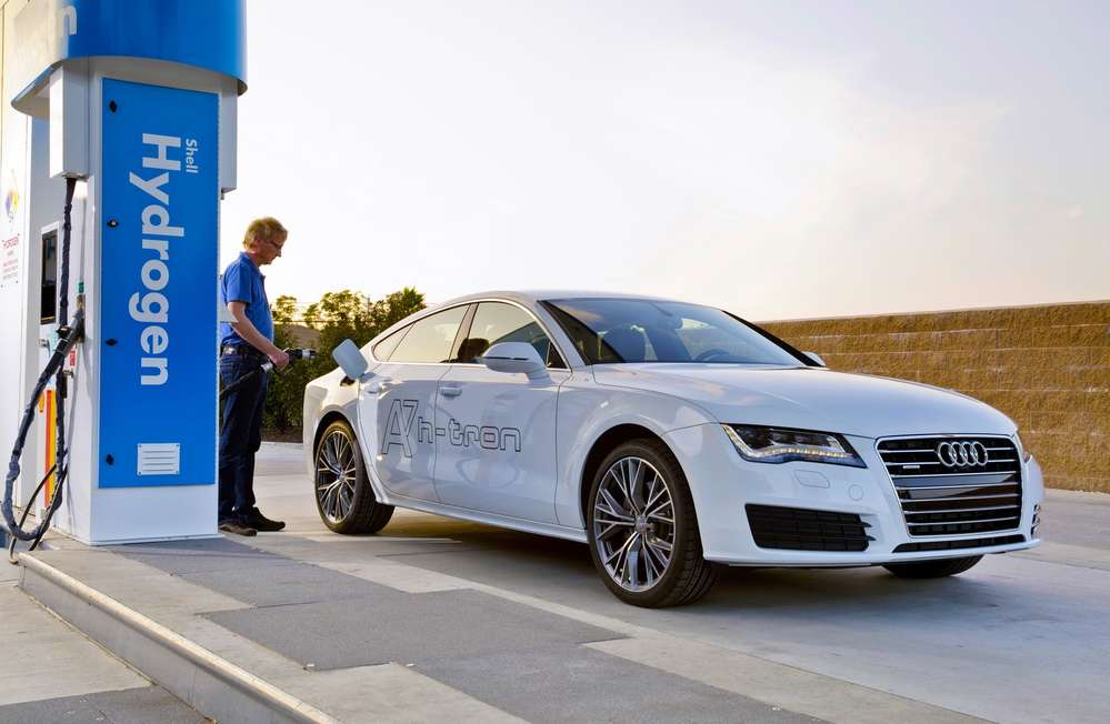 Смена тяги: новые электрические технологии Audi
