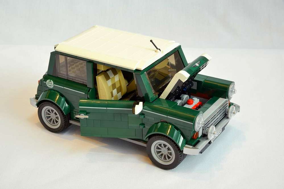Mini Cooper теперь можно собрать в Lego
