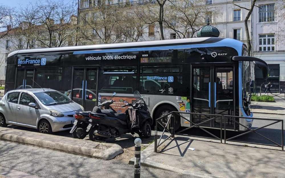 Франция получила сотый российский машинокомплект автобуса