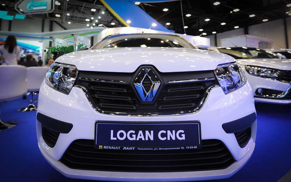 Renault хочет выпускать в России Logan CNG на газе