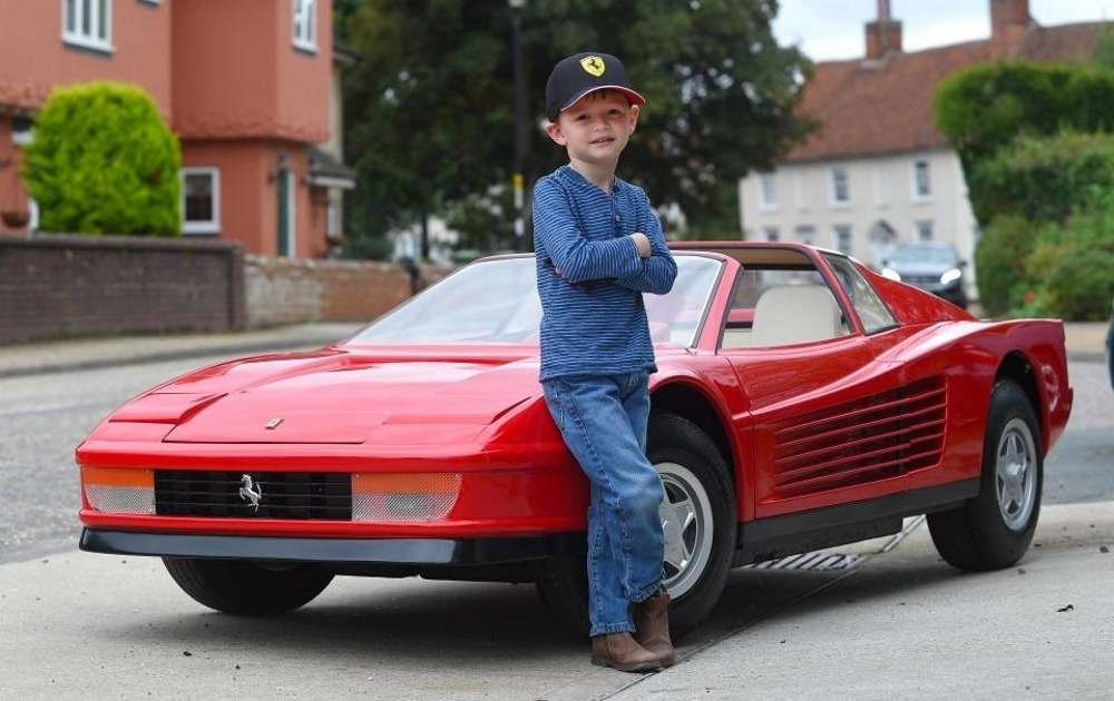 Самый дорогой в мире детский автомобиль выставлен на продажу
