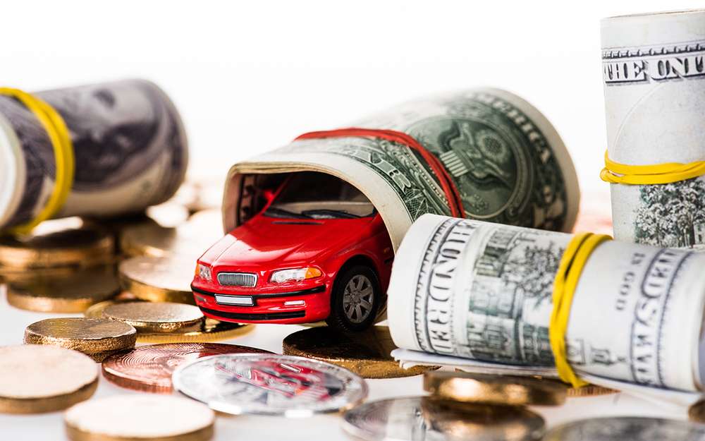 Доллар растет, доллар падает: что происходит с ценами на машины