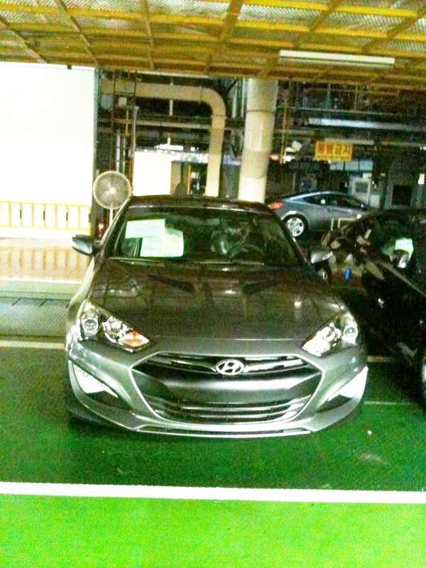 Hyundai Genesis Coupe засняли без камуфляжа
