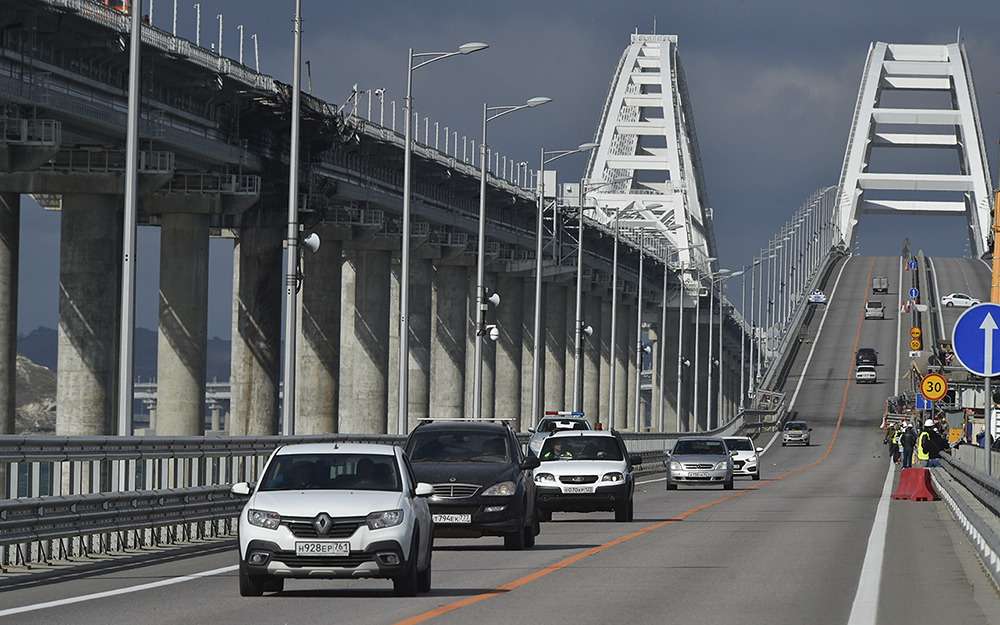 Крымский мост будет закрыт до марта