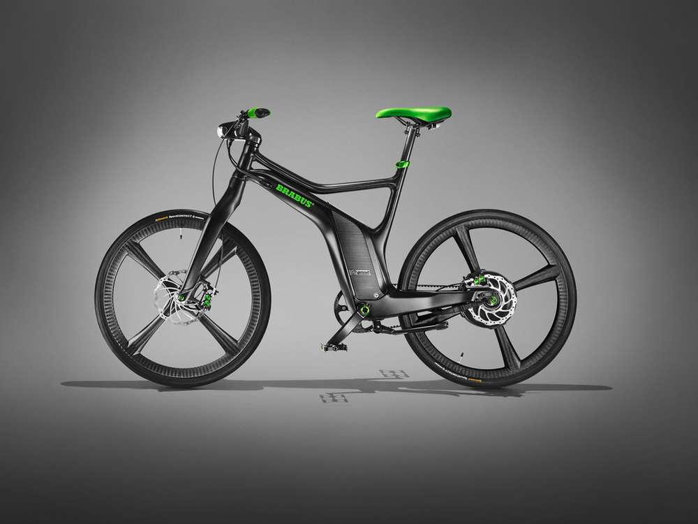 Электрический велосипед Brabus eBike оснащается мотором мощность 500 Ватт и способен развивать на электротяге скорость 45 км/ч