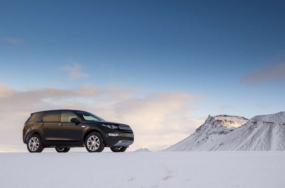 Видеообзор Land Rover Discovery Sport: премиальный сменщик