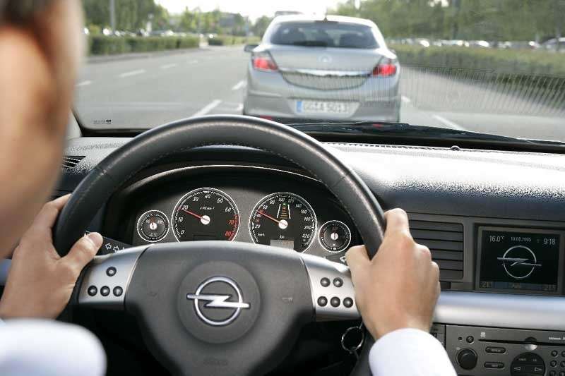 Opel вооружает шоферов лазерами