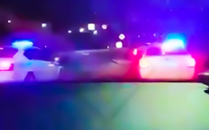 Удирал от полиции, отстреливаясь фейерверками: очень искрометное видео