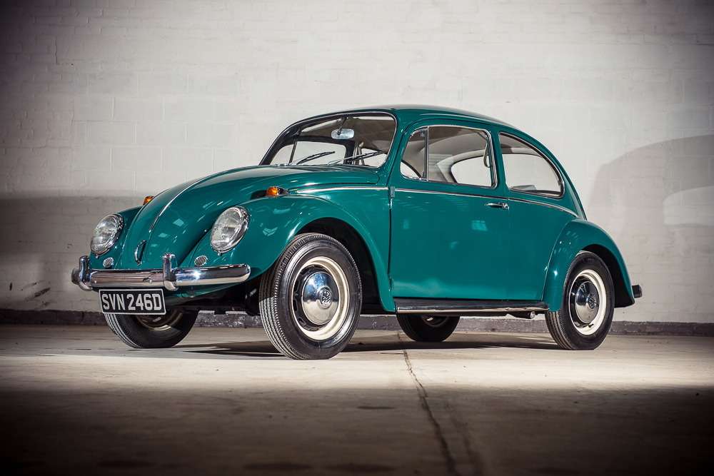 Не успели «прихлопнуть»: полувековой Volkswagen Beetle с мизерным пробегом