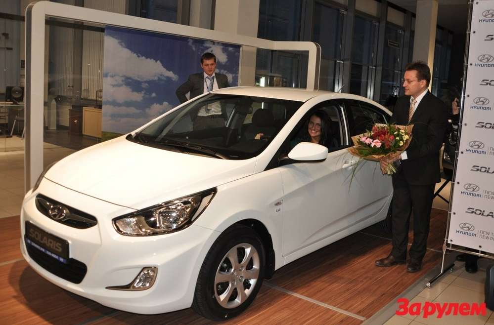 Hyundai Solaris вручили 200-тысячному покупателю  