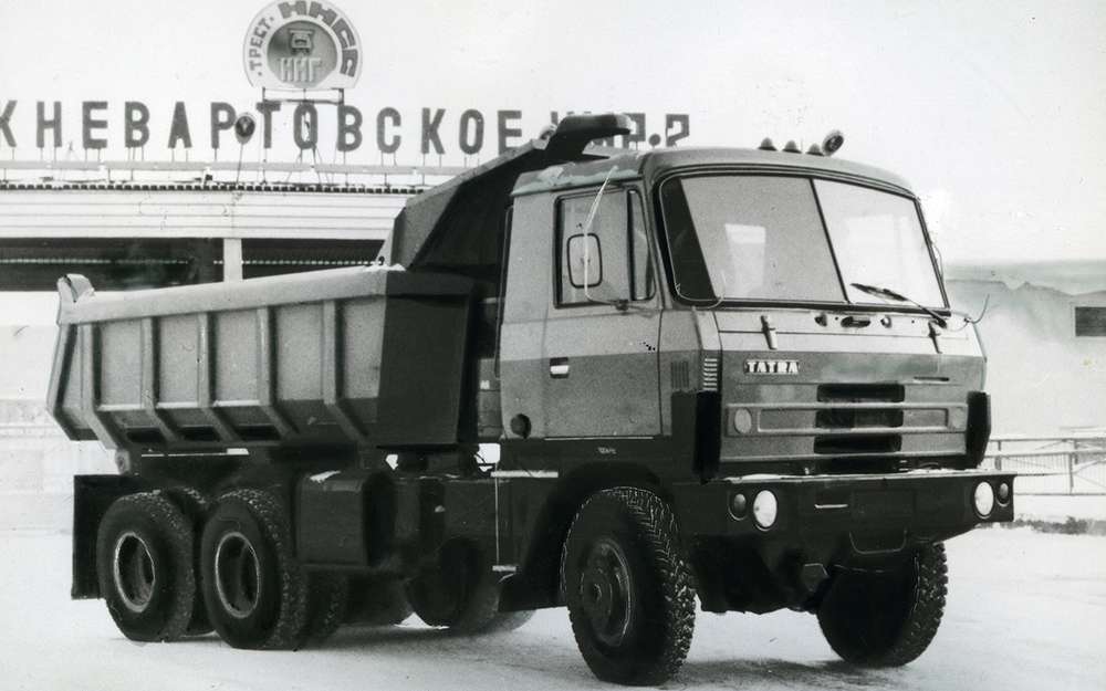 Последний чешский самосвал, массово поставляемый в СССР, - Tatra 815.