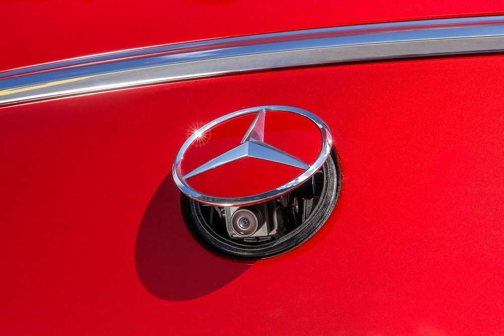 Daimler отзывает в России более 8 тысяч автомобилей Mercedes-Benz