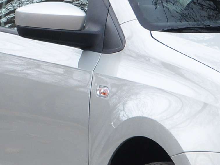Замена лампы бокового указателя поворота Volkswagen Polo седан