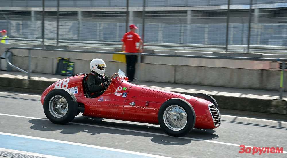 Послевоенная &quot;формульная&quot; модель Maserati 4CLT. Была высоко оценена спортсменами того времени за надежность.