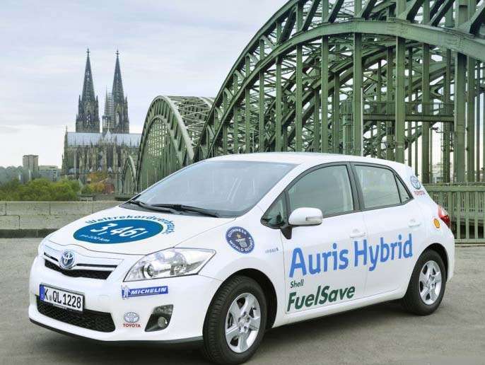 Toyota Auris Hybrid в книге рекордов Гиннесса