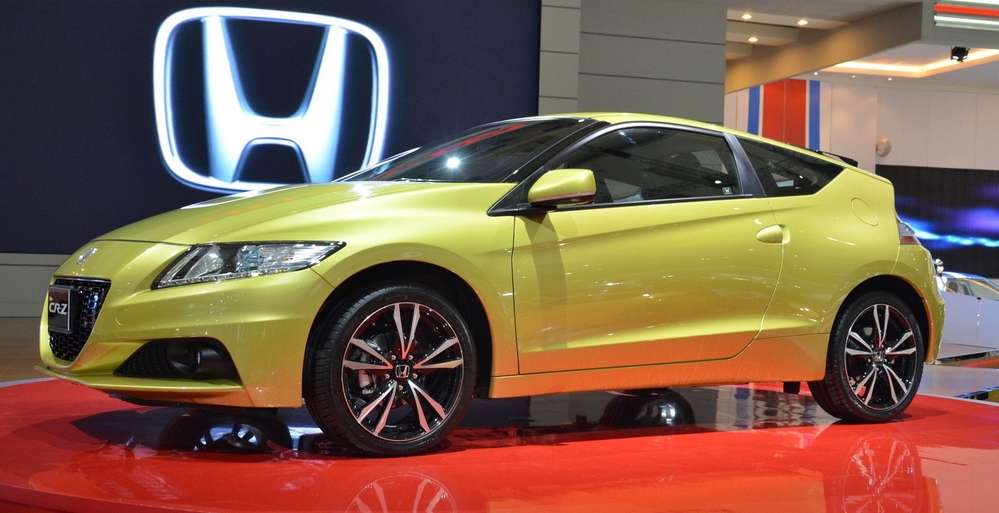 Обновленную Honda CR-Z показали перед премьерой в Париже