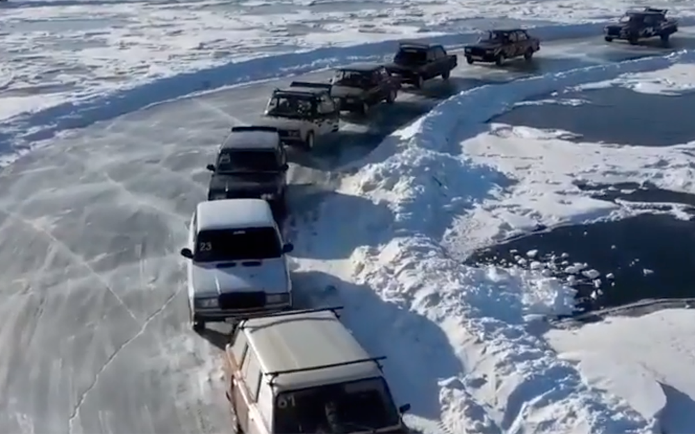 Самый народный автоспорт: красивое видео зимнего дрифта на Жигулях