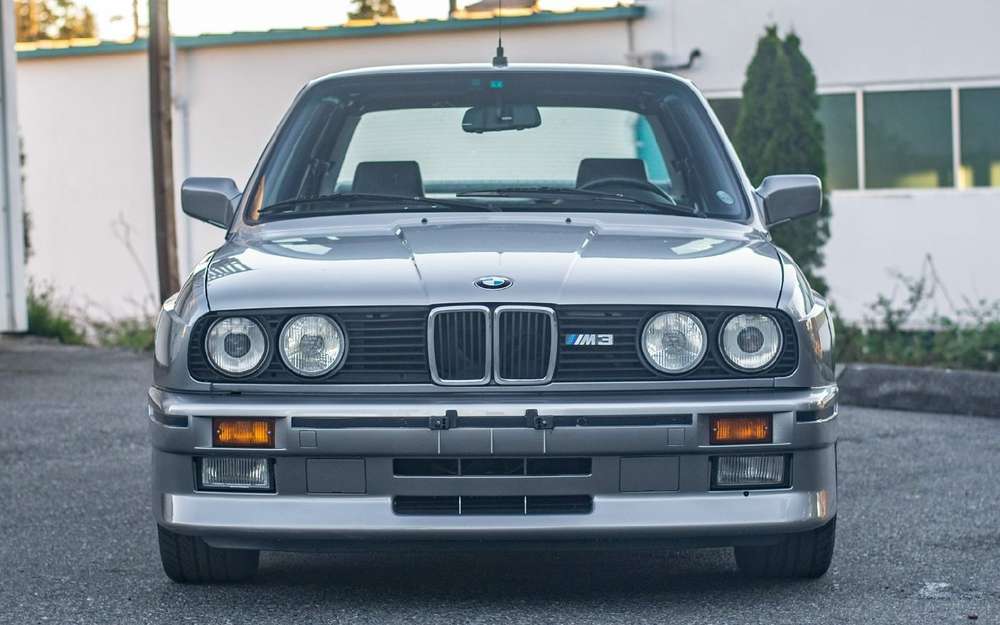 Эксперты оценили раритетный BMW M3 в миллион долларов!