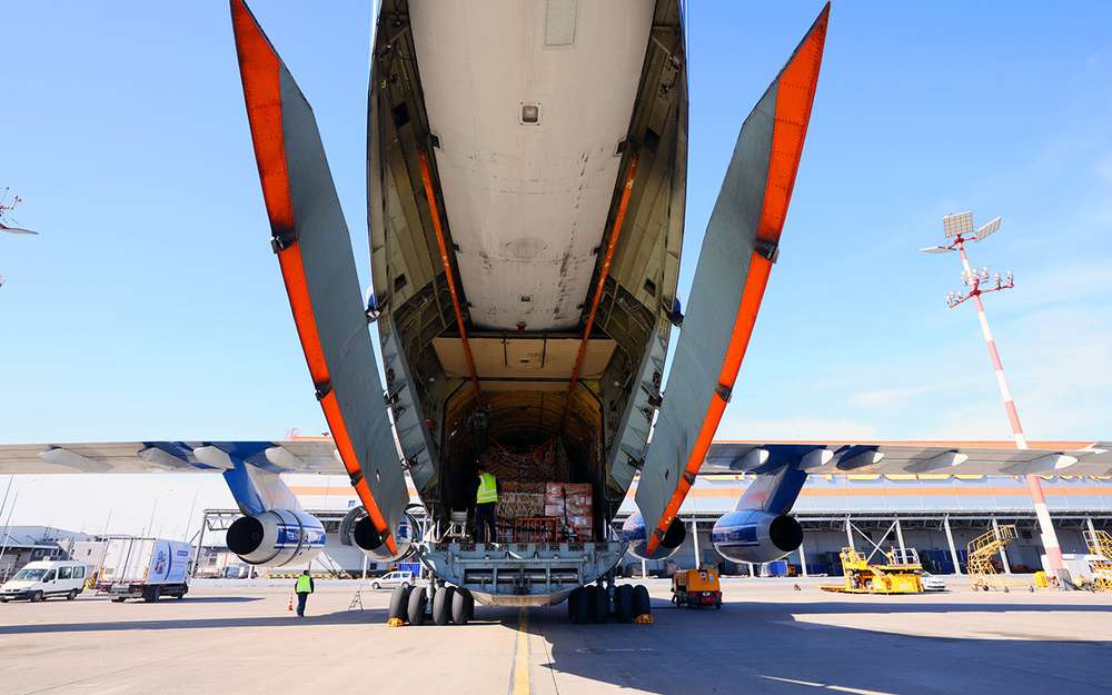 «Волга-Днепр» совершила первый грузовой рейс в Индию и Бангладеш