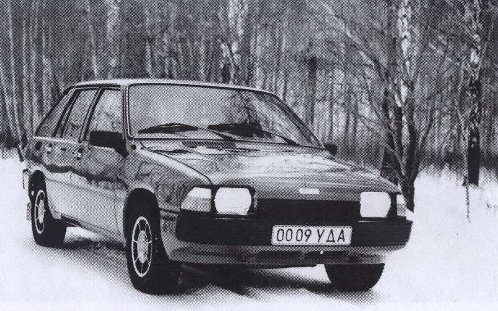 Вариант ИЖ-2126О2 1981 года был довольно близок к автомобилю, который через девять лет стал серийным.