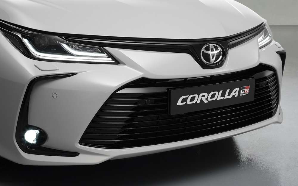 Спортверсия Toyota Corolla: первые фотографии