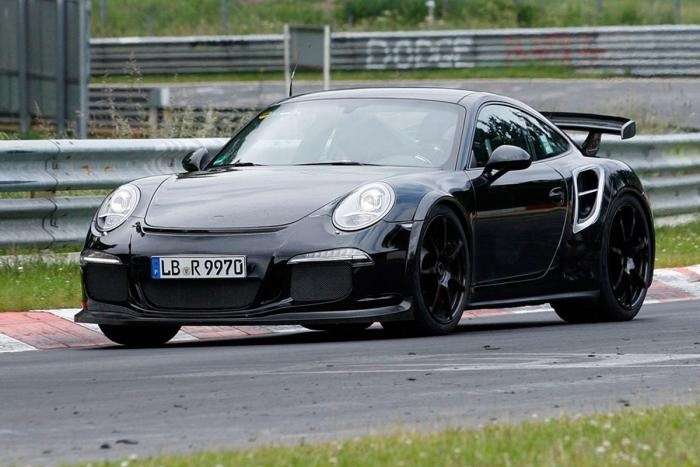 На Нюрбургринг выехал самый быстрый Porsche 911 - GT2