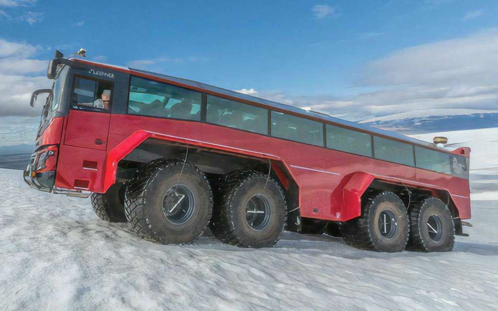 Восьминогий конь Одина - автобус для покорения ледников